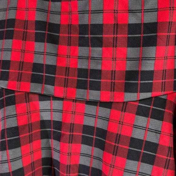 Sans souci Plaid Red‎ and Black Women's Skirt size medium - Picture 2 of 4